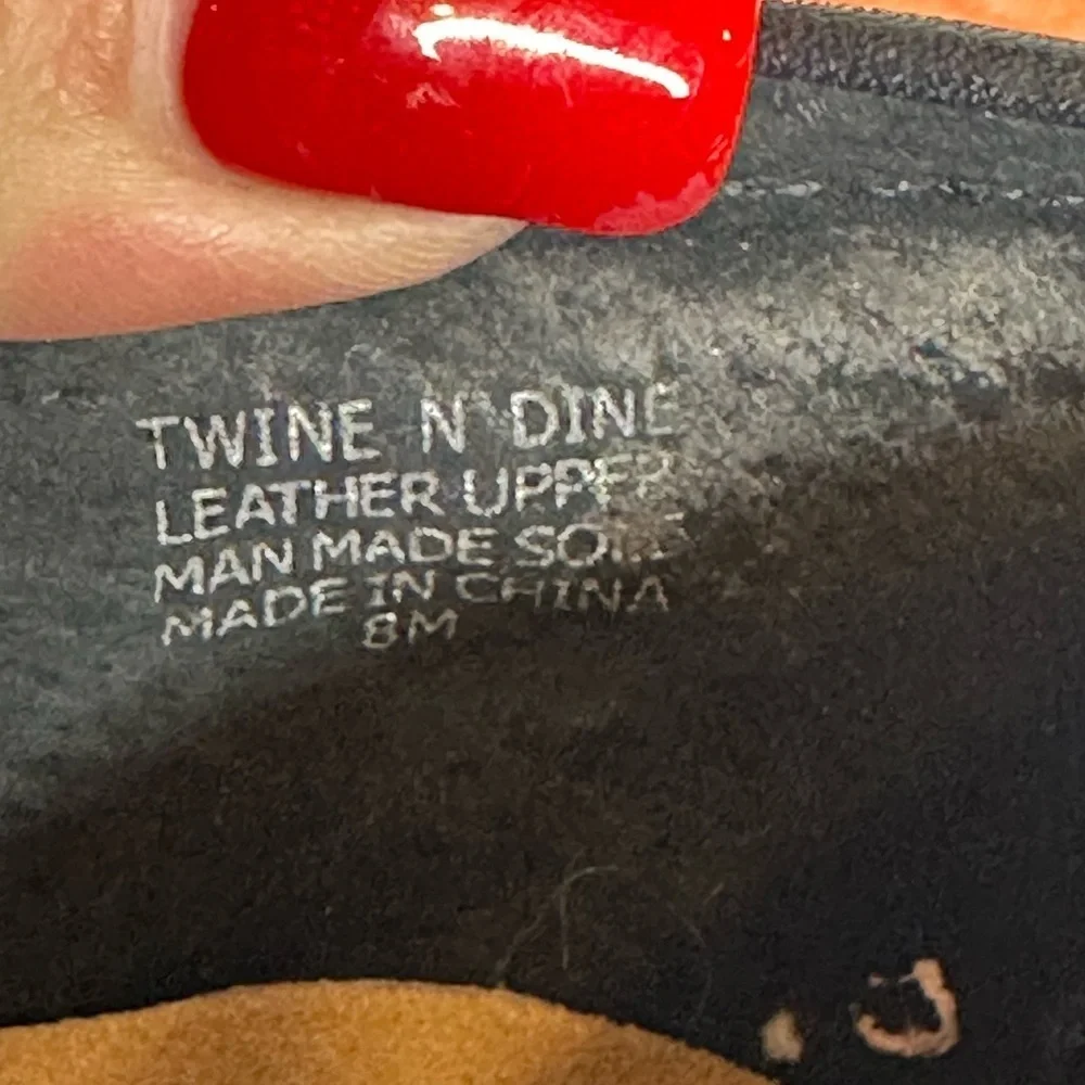 What’s What Aerosoles Black Leather Wedge Loafers Women’s 8 Twine N Dine